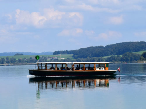 Distrito do Lago Salzburger. Uma maneira relaxante de explorar é fazer um cruzeiro no Obertrumer See e Mattsee. Foto: Arnold Weisz ©