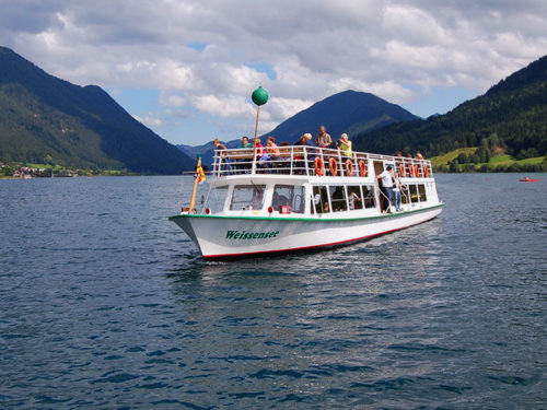 Passeios de barco no Lago Weissensee, Carinthía