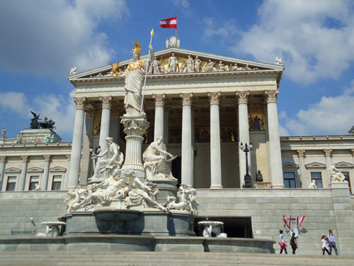 Parlamento da Áustria em Viena. Foto: Ana Lucia Marcos ©