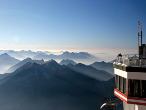 Quase no topo do mundo.  Foto: Horst Reinelt / Tiroler Zugspitzbahn ©